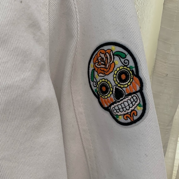 UNIQUE Custom Designed Women's White Denim Jacket Size Large - Picture 8 of 9